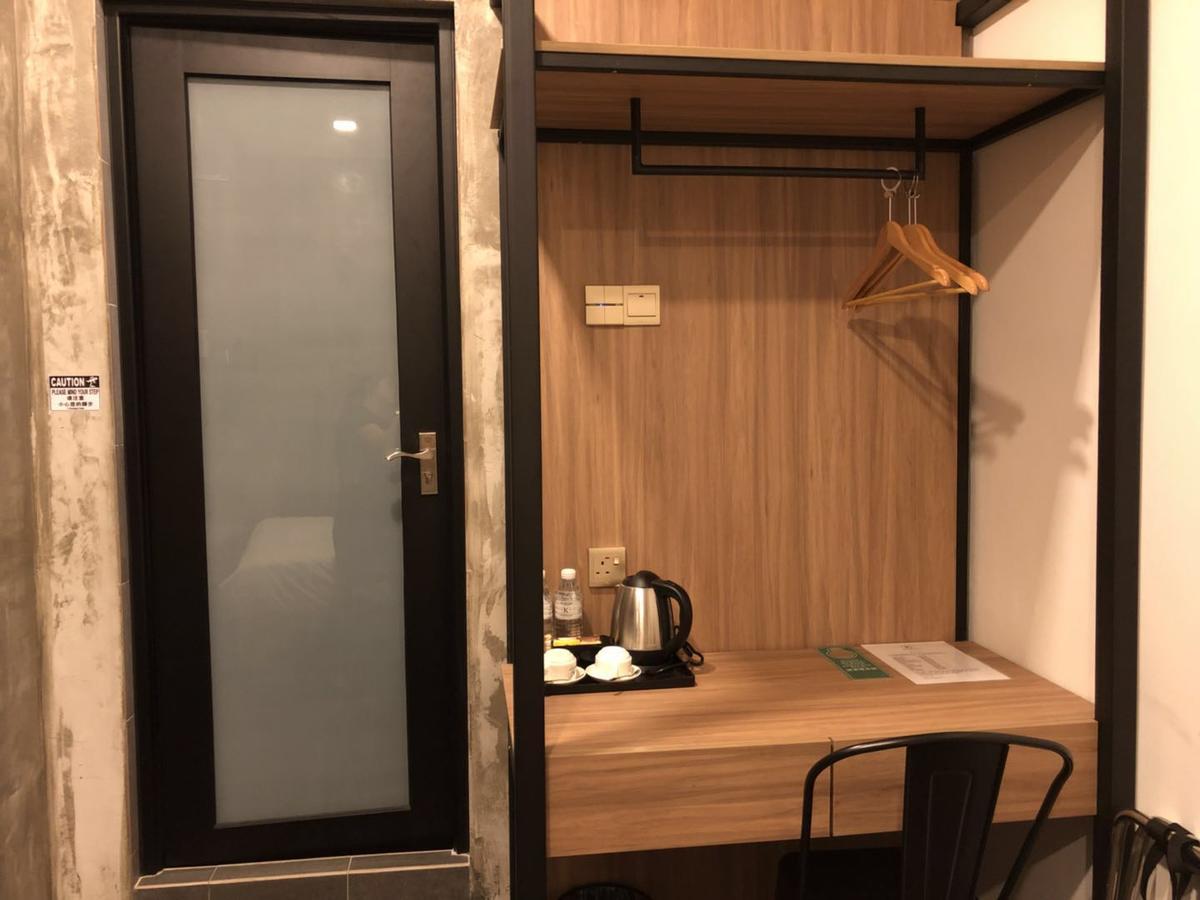 K Boutique Hotel Телук Интан Екстериор снимка