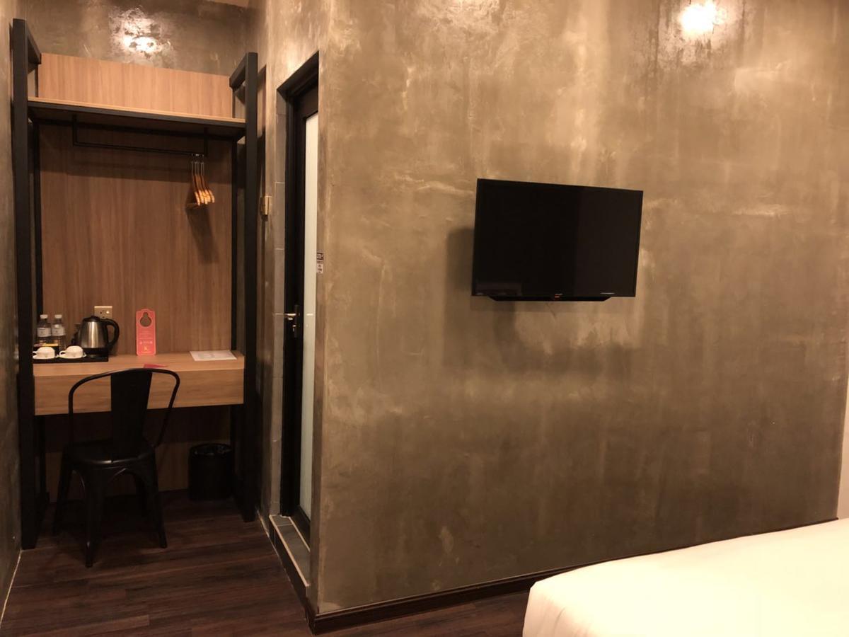 K Boutique Hotel Телук Интан Екстериор снимка